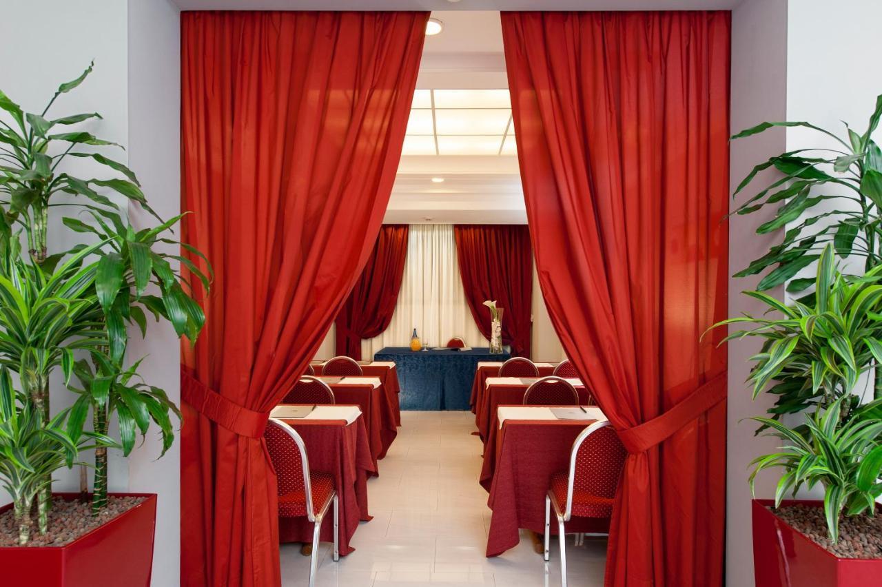 Quality Hotel Rouge Et Noir Rzym Zewnętrze zdjęcie